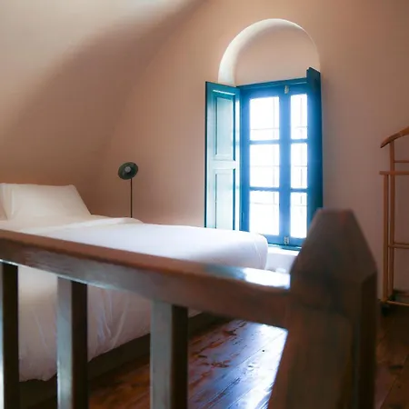Vineyart Homes Oia (Santorini)